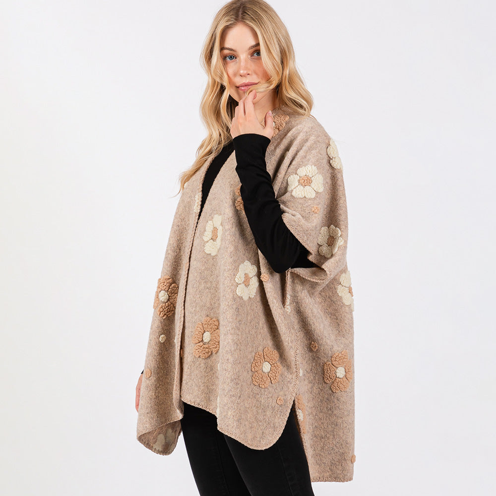 Fleece Flower Detailed Kimono Poncho