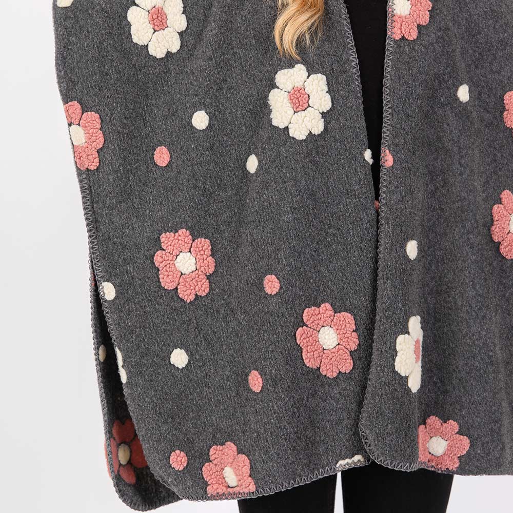 Fleece Flower Detailed Kimono Poncho