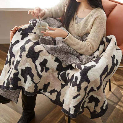 Camouflage Patterned Cozy Throw Blanket