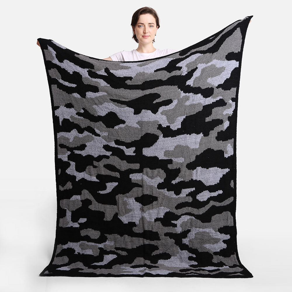 Camouflage Patterned Cozy Throw Blanket