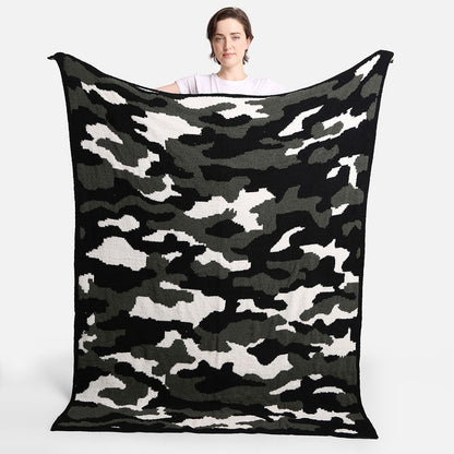 Camouflage Patterned Cozy Throw Blanket