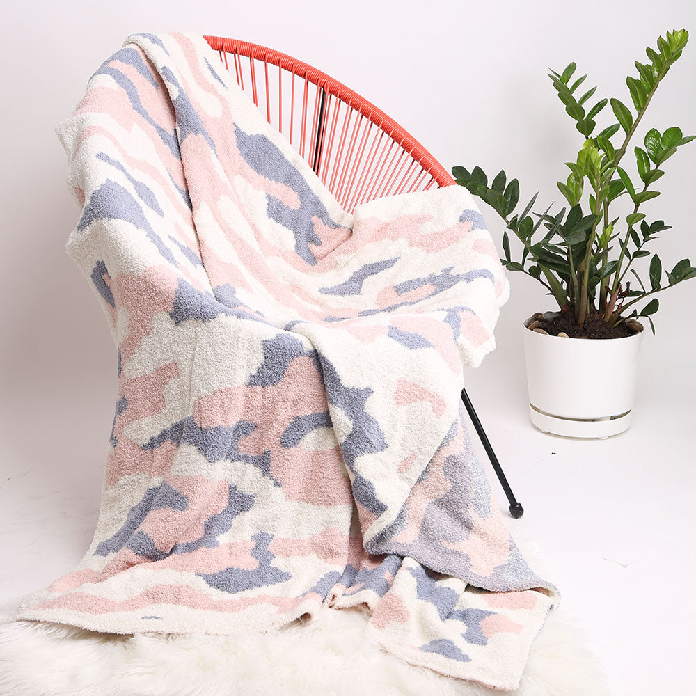 Camouflage Patterned Cozy Throw Blanket