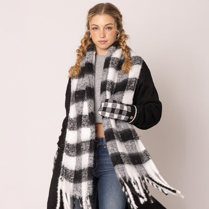 Buffalo Check Patterned Cozy Oblong Scarf with Fringes