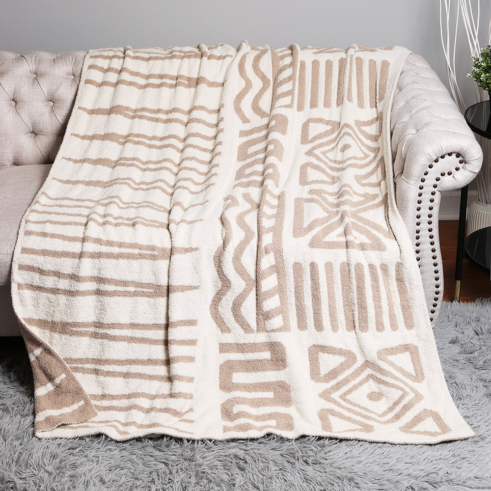 Aztec Patterned Reversible Cozy Throw Blanket