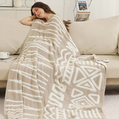 Aztec Patterned Reversible Cozy Throw Blanket