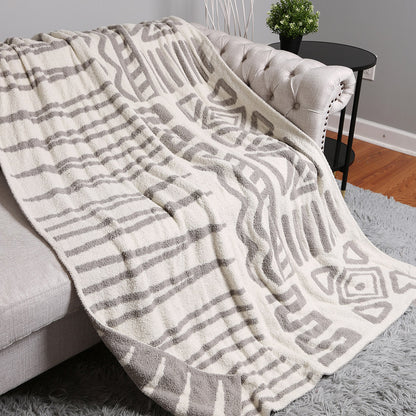 Aztec Patterned Reversible Cozy Throw Blanket